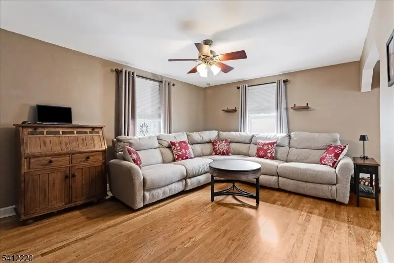 564 Spruce Ave, Garwood, NJ 07027 - #2