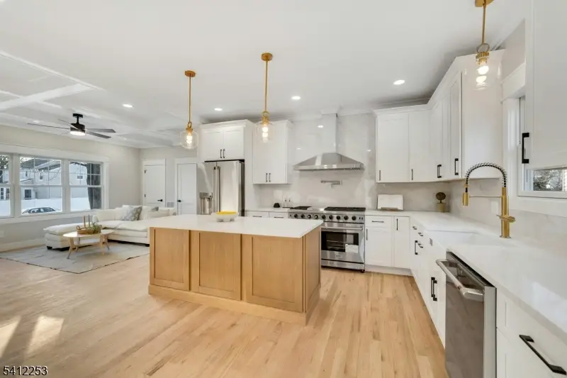 311 Victor St, Scotch Plains, NJ 07076 - #1