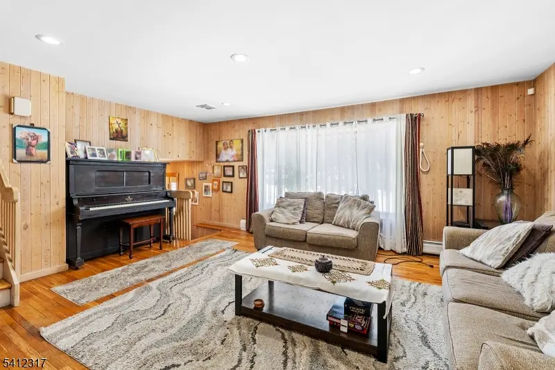 406 Kinderkamack Rd, River Edge, NJ 07661 - #3