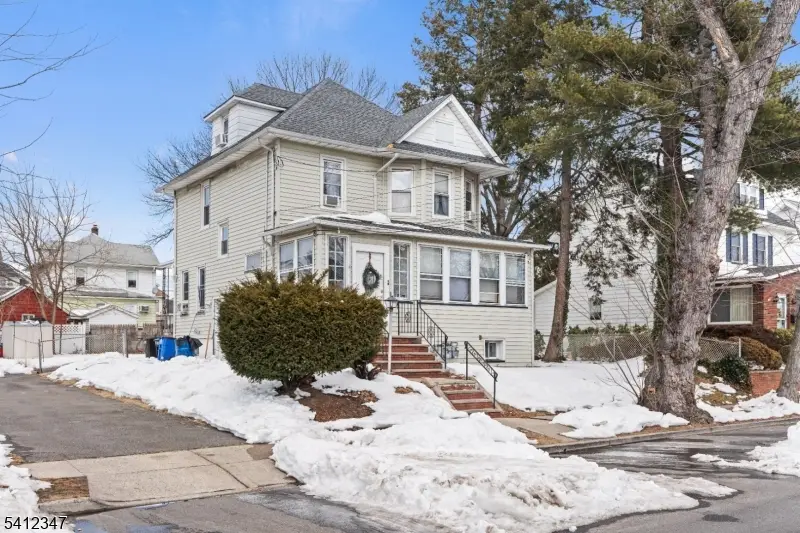 258 E 4th St, Clifton, NJ 07011 - #2