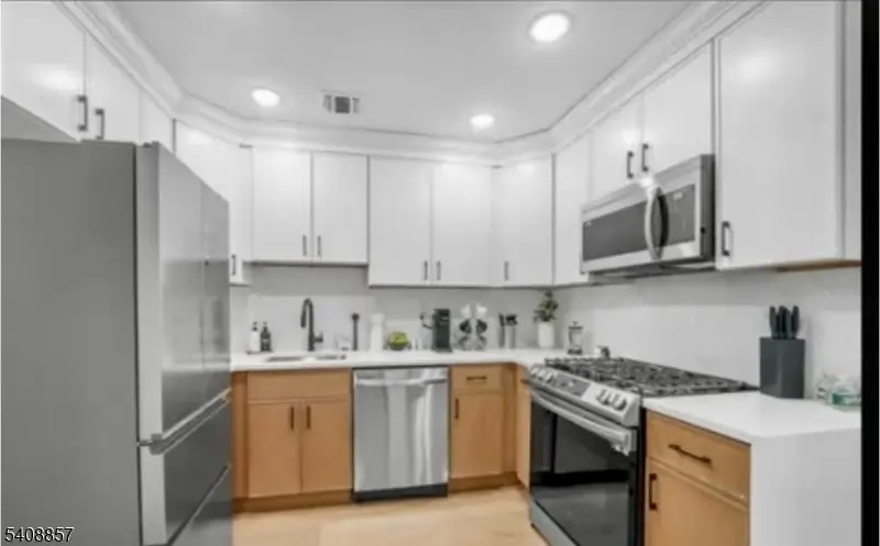 144 Magnolia, Elizabethport, NJ 07206 - #3