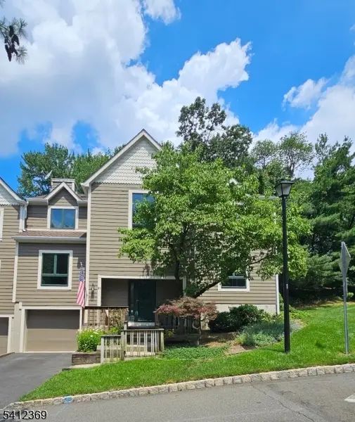 51 Mill Pond Rd, Woodland Park, NJ 07424 - #1