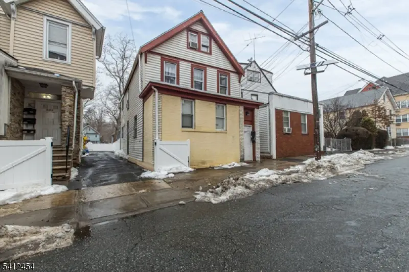 527 Valley St, City Of Orange, NJ 07050 - #1