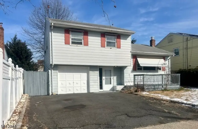 883 Stacy Pl, Rahway, NJ 07065 - #3