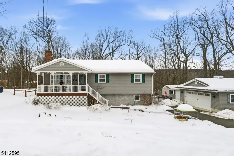 17 Acorn Dr, Vernon, NJ 07422 - #1