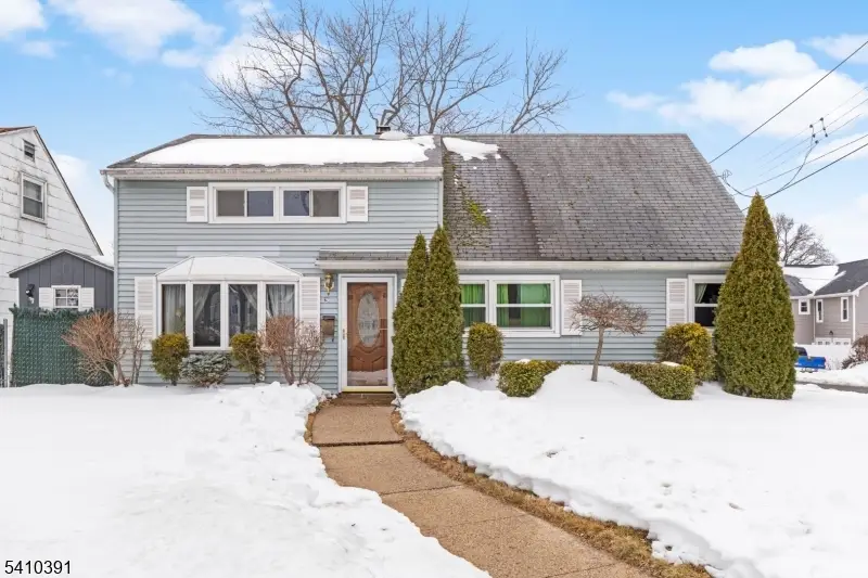 29 Park Ave, Iselin, NJ 08830 - #2