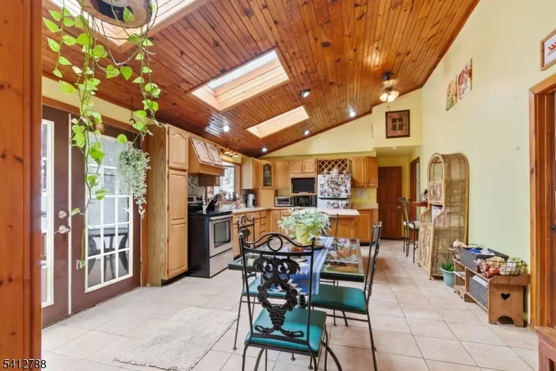 543 Lakeside Ave, Hopatcong, NJ 07821 - #3