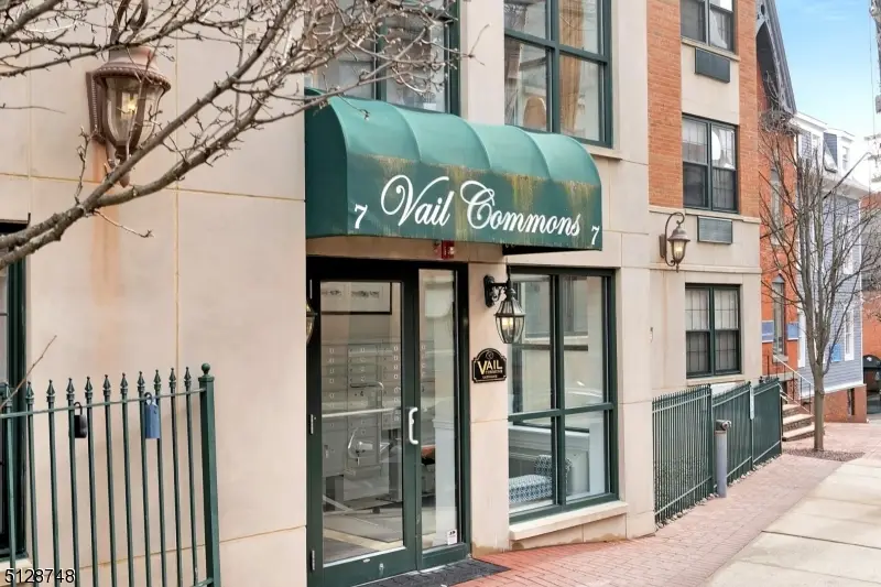 7 Prospect St #303, Morristown, NJ 07960 - #2