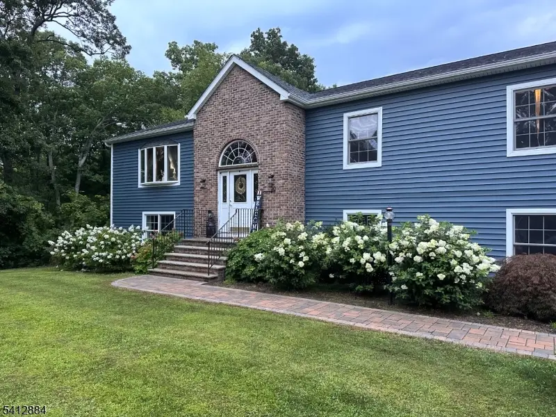 20 Oak St, Highland Lakes, NJ 07422 - #2