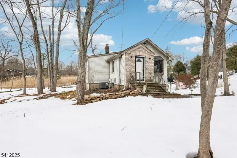 19 Honeyman Pl, Berkeley Heights, NJ 07922 - #3