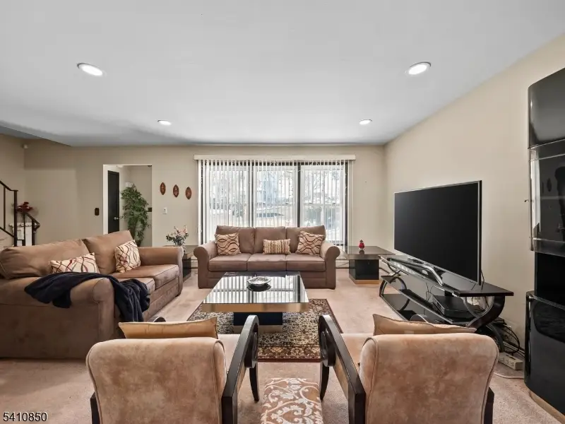 5 Woodland Rd, Bloomfield, NJ 07003 - #3