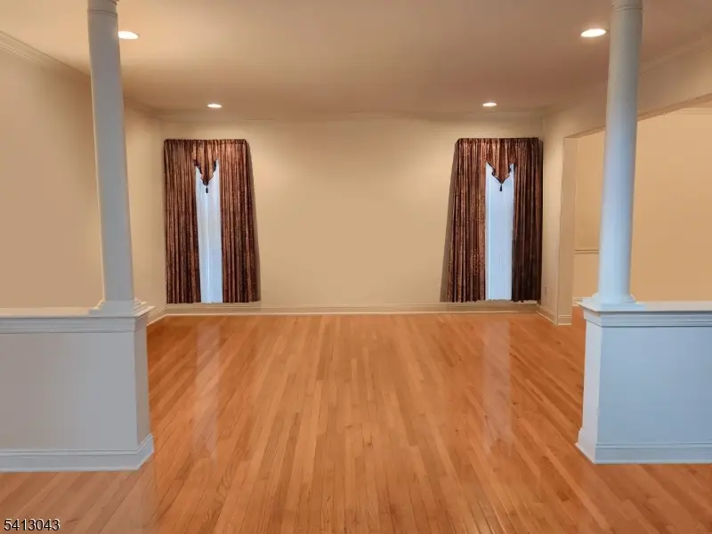 3 Manchur Ct, Raritan, NJ 08822 - #3