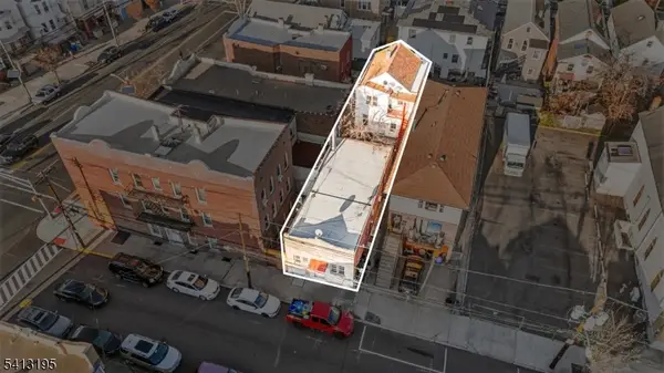 99 W 21st St, Bayonne City, NJ 07002