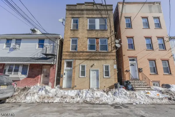 529 E Jersey St, Elizabeth City, NJ 07206