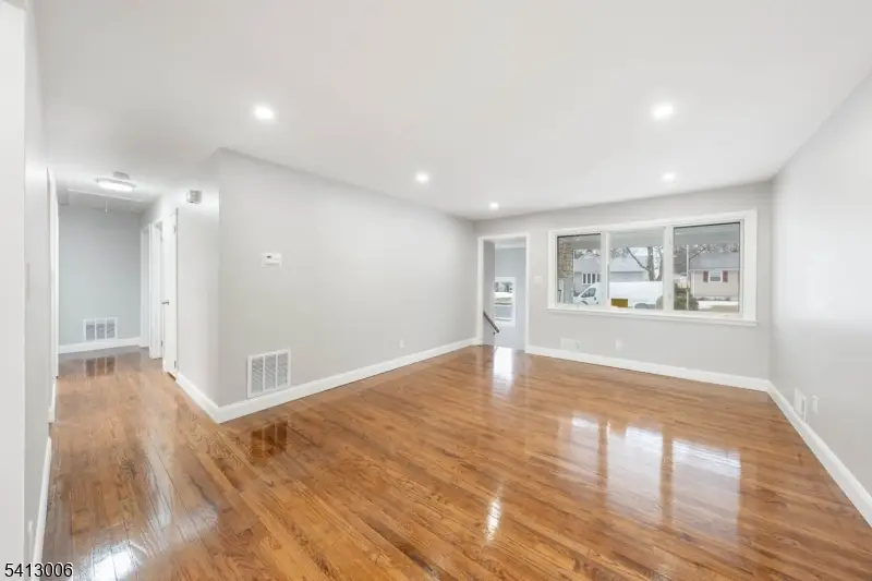 683 Maple Ave, Rahway, NJ 07065 - #3