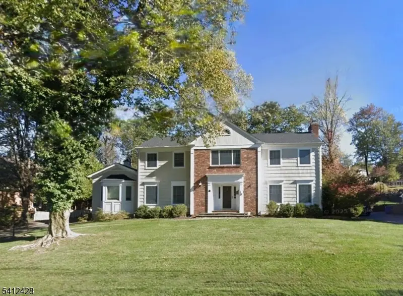 12 Cayuga Way, Millburn, NJ 07078 - #1