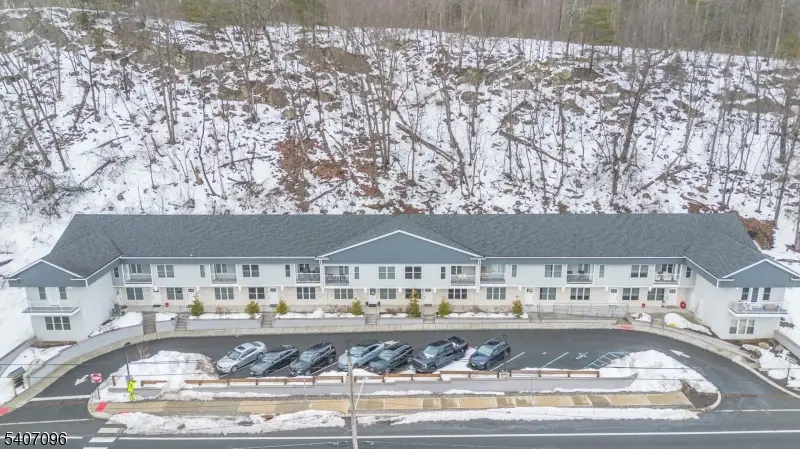 165 Lakeside Rd, Hewitt, NJ 07421 - #1