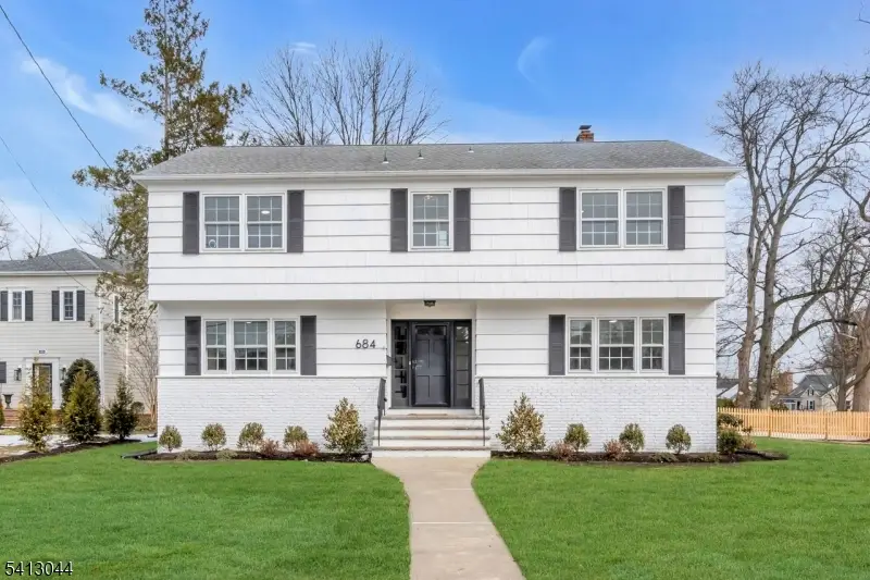 684 Gallows Hill Rd, Cranford, NJ 07016 - #1