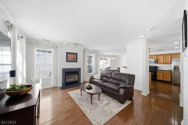 1108 Shadowlawn Dr, Green Brook Twp., NJ 08812