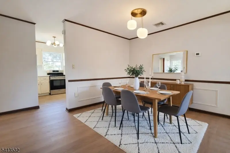 16 Magnolia Ln, Caldwell, NJ 07006 - #2