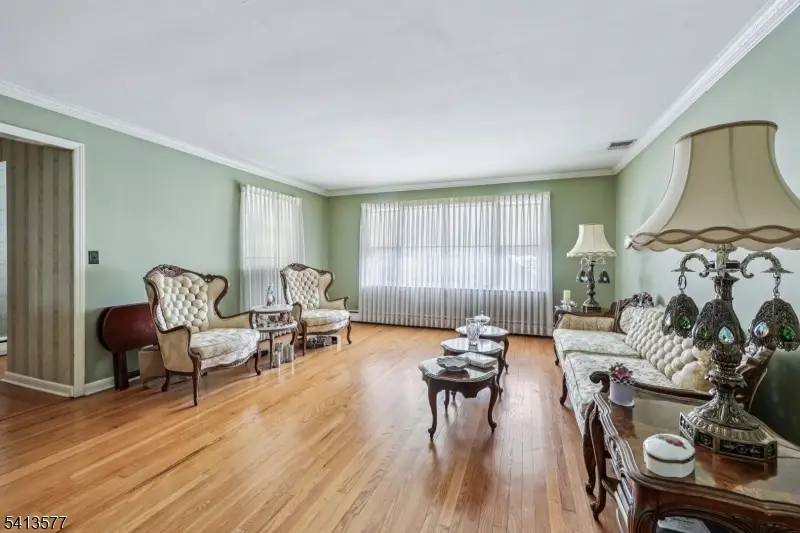 33 Lotz St, North Haledon, NJ 07508 - #3