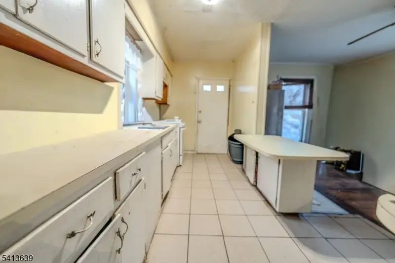 820 E 2nd St, Plainfield, NJ 07062 - #3