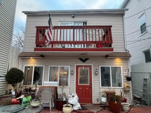 25 Ward St, Paterson City, NJ 07501