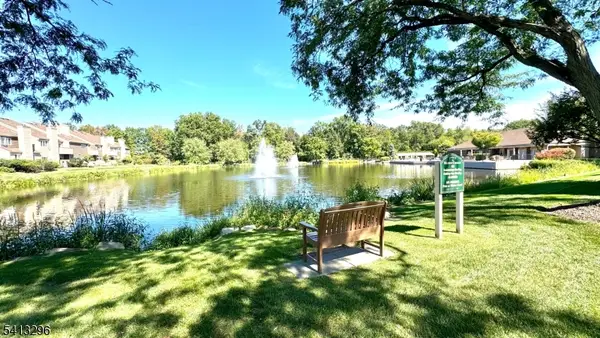 52 Cambridge Ct, Madison Boro, NJ 07940