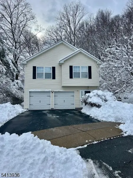 14 Jessica Ln, Dover Town, NJ 07801