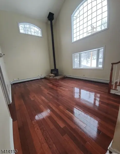 8 Lincoln Trl, Hopatcong, NJ 07843 - #3