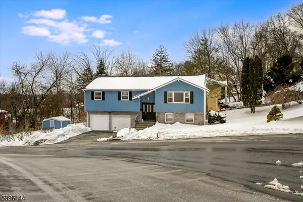 210 Ross Dr, Boonton Town, NJ 07005