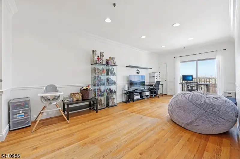 15-19 Tichenor Ln #407, Newark, NJ 07114 - #3