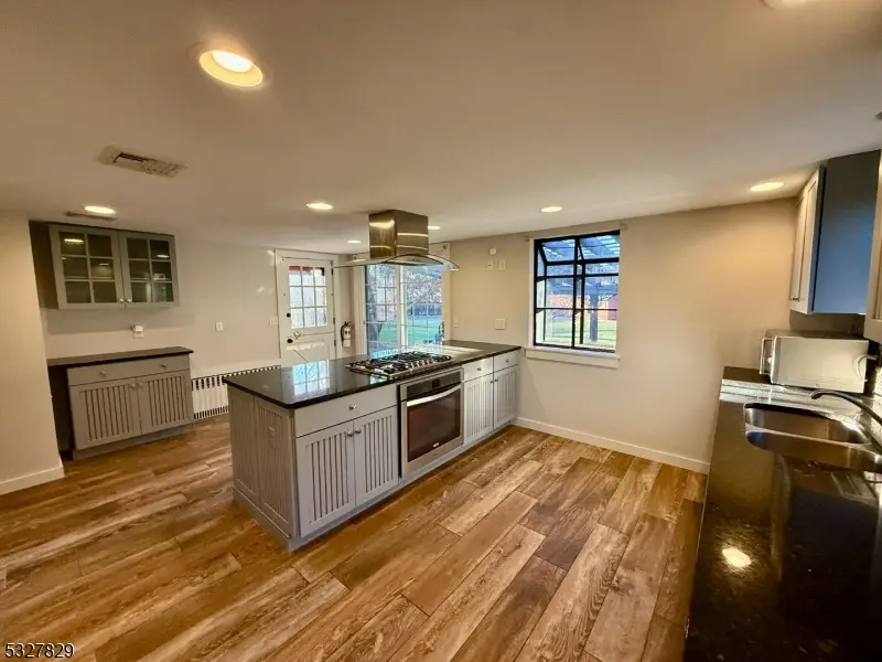 971 Pottersville Rd, Gladstone, NJ 07934 - #3