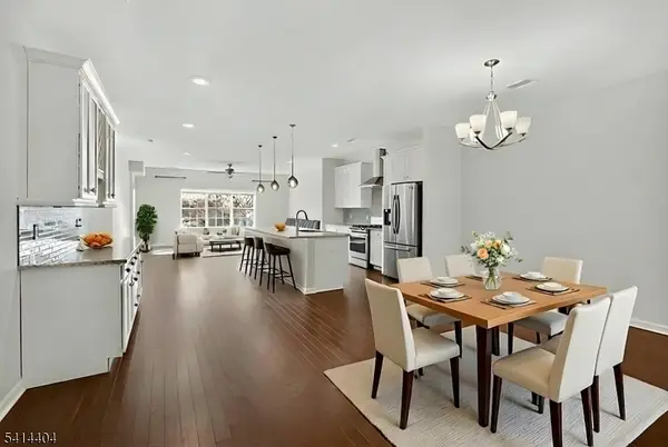 67 Grabowski Dr, Sayreville Boro, NJ 08859