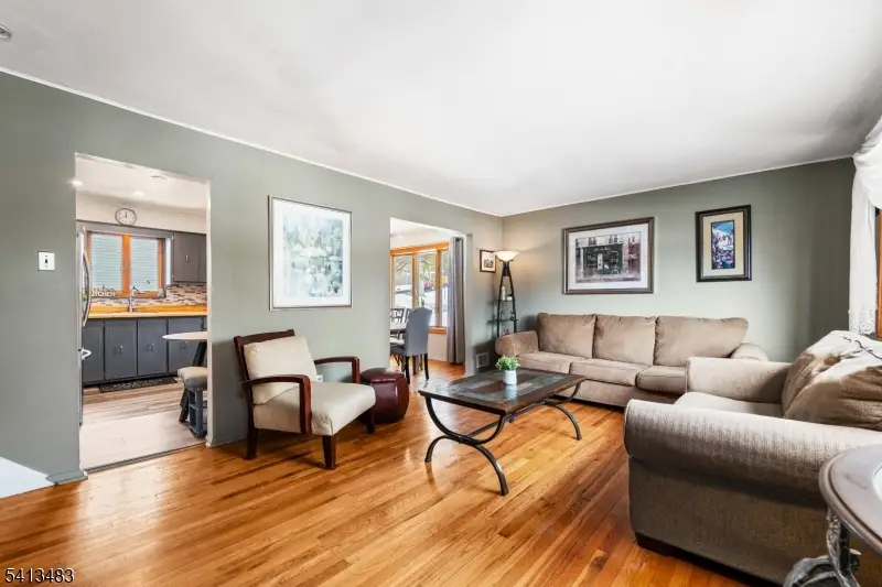 26 Franklin St, Verona, NJ 07044 - #3