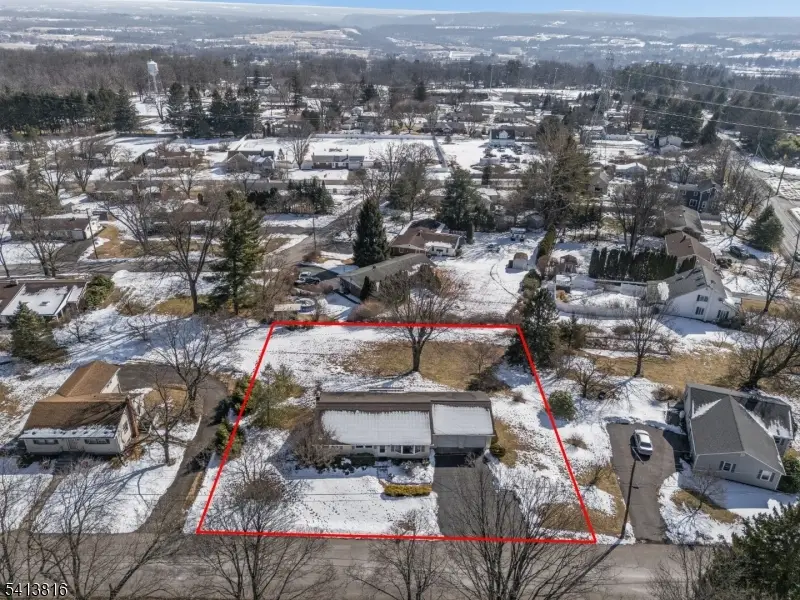 4 Roselle St, Holland, NJ 08848 - #3