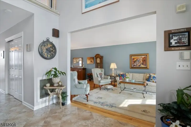 4 Birdseye Circle, Wayne, NJ 07470 - #3