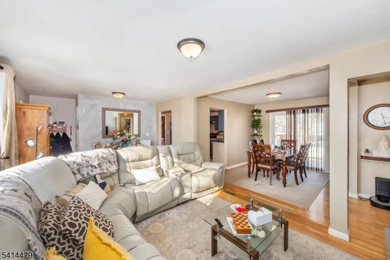 38 George St, Saddle Brook, NJ 07663 - #3