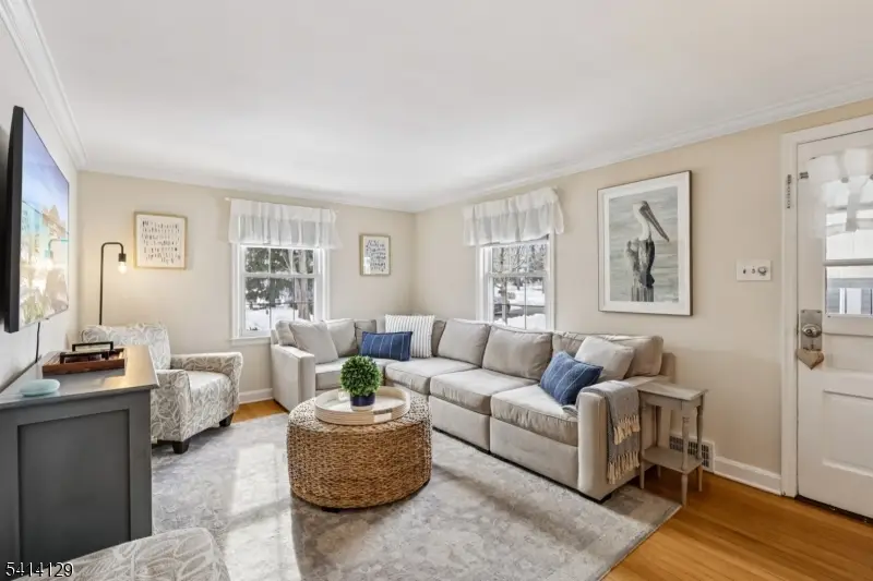 17 Cherokee Rd, Cranford, NJ 07016 - #3