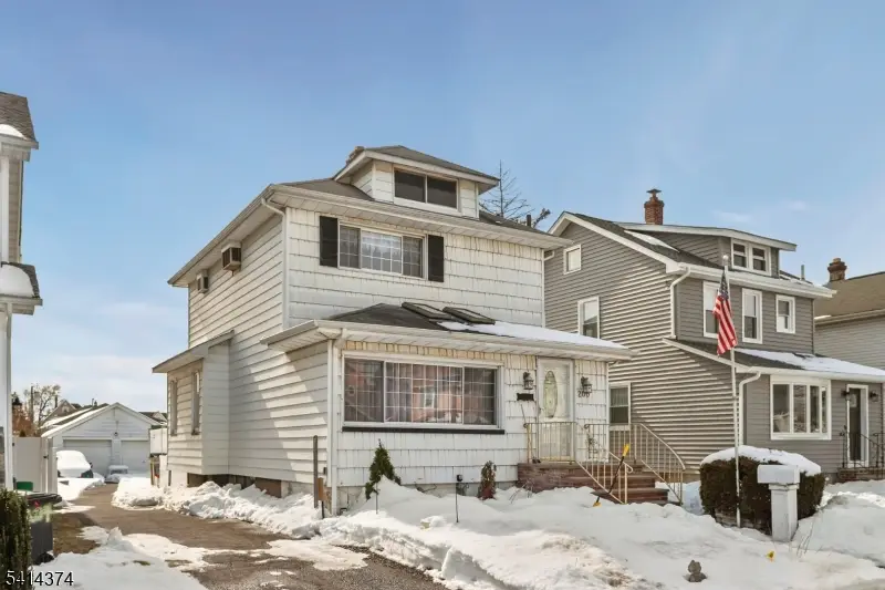200 Page Ave, Lyndhurst, NJ 07071 - #1