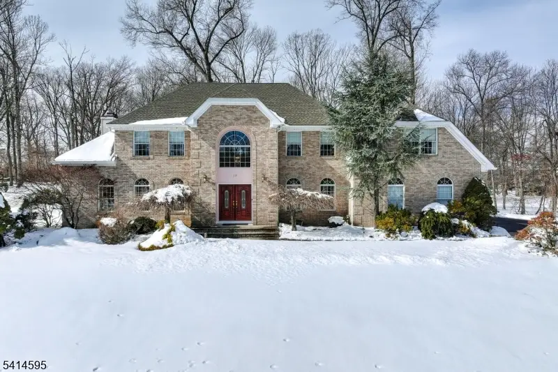 19 Woodshire Ter, Montville, NJ 07082 - #3