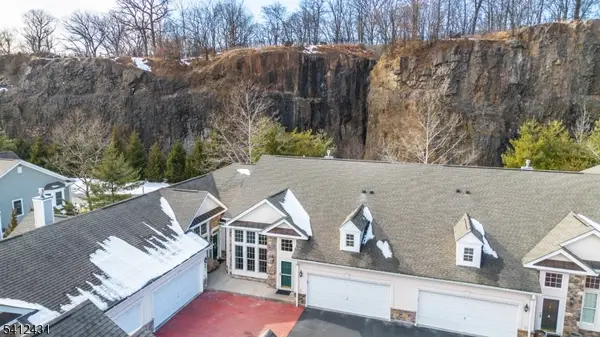 7 Graphite Dr, Woodland Park, NJ 07424