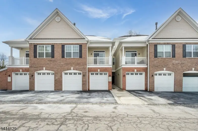 104 Autumn Ct, Great Notch, NJ 07424 - #2