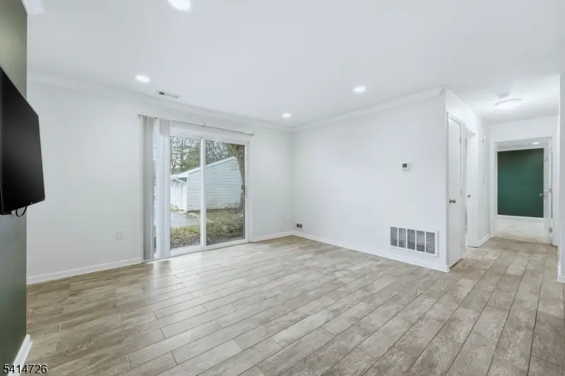 115 Applegate Ln, East Brunswick, NJ 08816 - #3