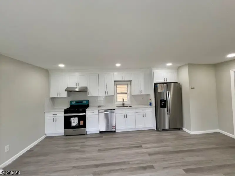 28 Harmony St, North Plainfield, NJ 07060 - #2