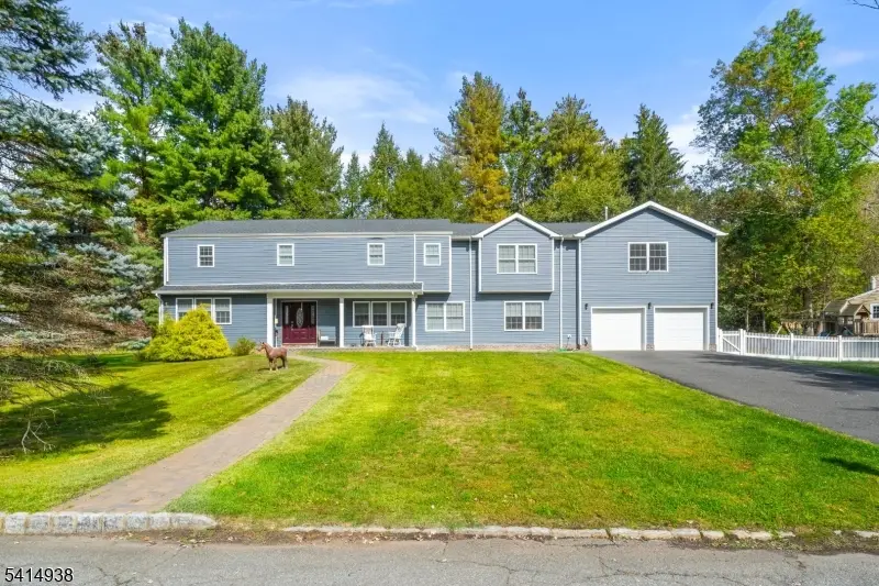 3 Neskell Dr, Bridgewater, NJ 07920 - #2