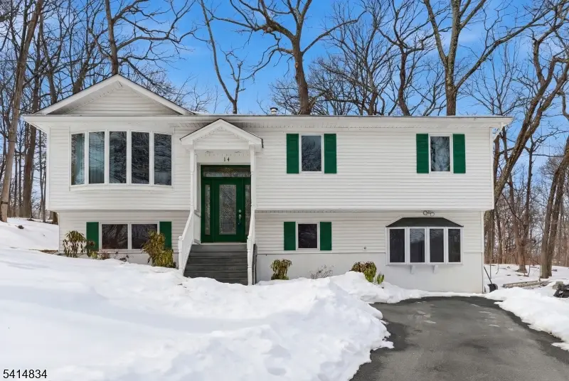14 Marshall Trl, Hopatcong, NJ 07843 - #1