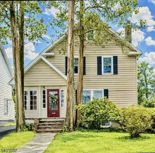 645 Roosevelt St, Westfield, NJ 07090 - #1