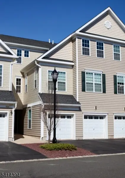 105 Swing Bridge Ln, South Bound Brook, NJ 08880 - #1