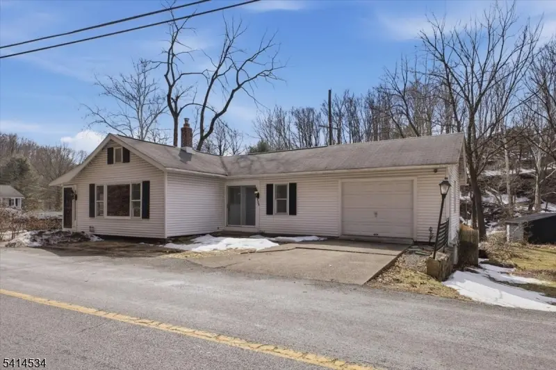 213 York Rd, Milford, NJ 08848 - #2